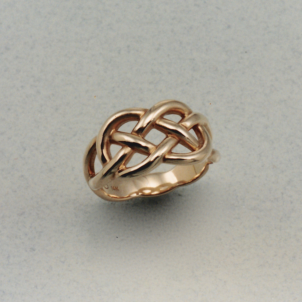 Celtic Lovers Knot Ring,Outlander Jewelry, Celtic Ring, Celtic Knot Ring, Celtic Designs, Celtic forms, Celtic Jewelry, Celtic Torc, Celtic Torque, Celtic Designs, Celtic Jewelery, Celtic Wedding Ring, Celtic Trinity Knot, Celtic Symbols, Celtic Crosses, Celtic Waterhorse, Celtic Pendants, Celtic Necklaces 