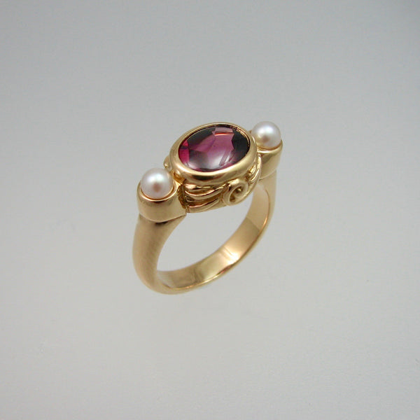 Ravenna Ring,Custom,custom jewelry designer,custom jewelry design, Handmade jewelry, handcrafted, fine jewelry designs, designer goldsmiths, unique jewelry designs, northwest jewelry, northwest jewelry designers, pacific northwest jewelry, 
