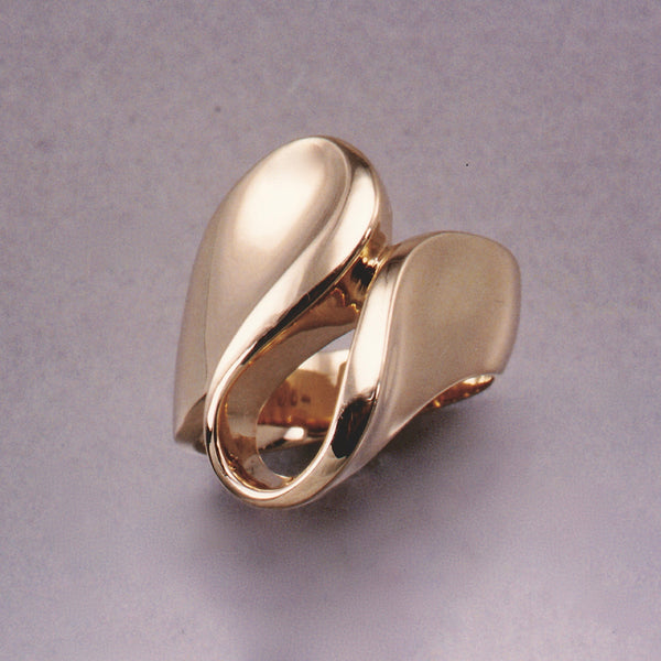 Moiré Swan Ring,Custom,custom jewelry designer,custom jewelry design, Handmade jewelry, handcrafted, fine jewelry designs, designer goldsmiths, unique jewelry designs, northwest jewelry, northwest jewelry designers, pacific northwest jewelry,