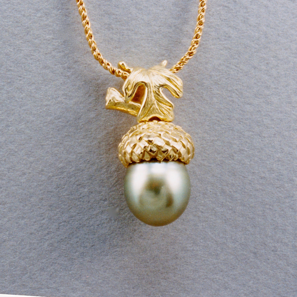 Acorn Pendant,Custom,custom jewelry designer,custom jewelry design, Handmade jewelry, handcrafted, fine jewelry designs, designer goldsmiths, unique jewelry designs, northwest jewelry, northwest jewelry designers, pacific northwest jewelry,