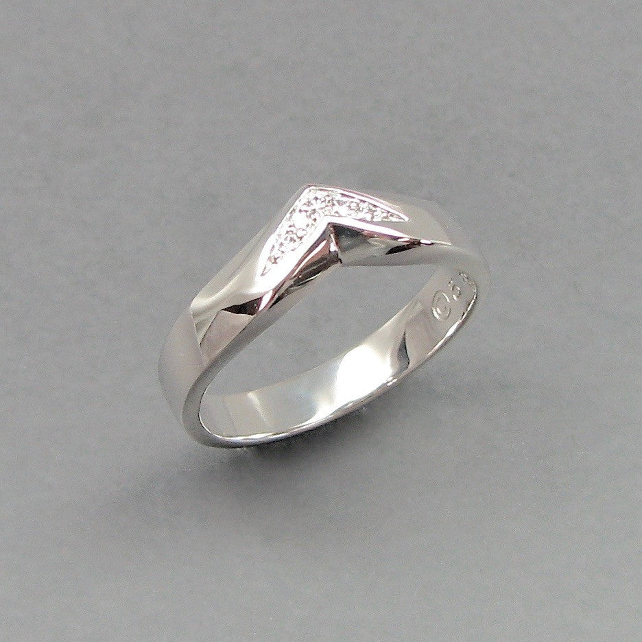 Gent's Arc Wedding Band,Custom,custom jewelry designer,custom jewelry design, Handmade jewelry, handcrafted, fine jewelry designs, designer goldsmiths, unique jewelry designs, northwest jewelry, northwest jewelry designers, pacific northwest jewelry,
